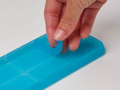 器具の整理整頓に便利な脱着式ラック